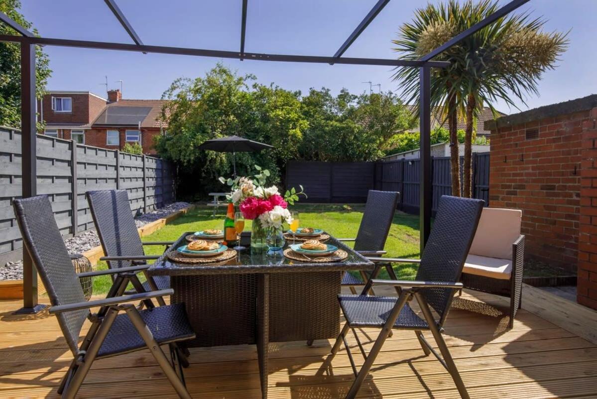 The Dodsworth Modern 4 Bedroom House, Sleeps 8 York Esterno foto